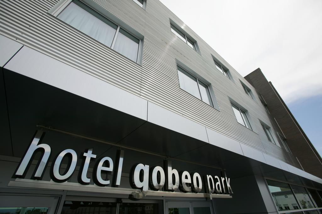Gobeo Park Hotel Vitoria-Gasteiz Exterior photo